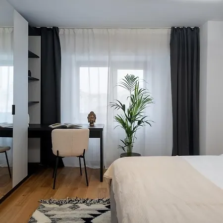 Superb Large 1br Flat - Unirii Square - 610b Apartament