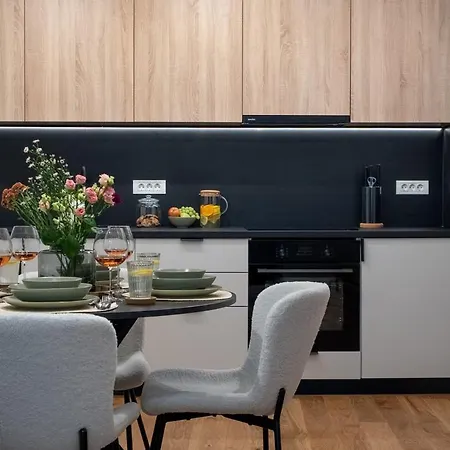 Superb Large 1br Flat - Unirii Square - 610b