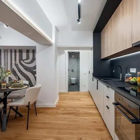 Superb Large 1br Flat - Unirii Square - 610b Bucharest