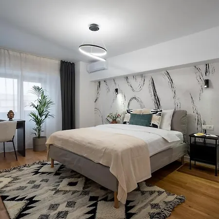 Superb Large 1br Flat - Unirii Square - 610b