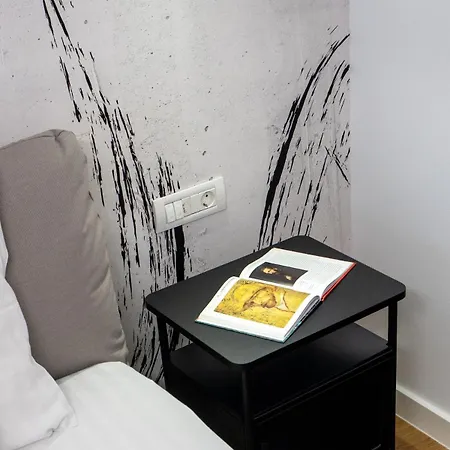 Superb Large 1br Flat - Unirii Square - 610b Apartment