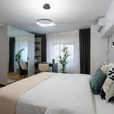 Apartment Superb Large 1br Flat - Unirii Square - 610b