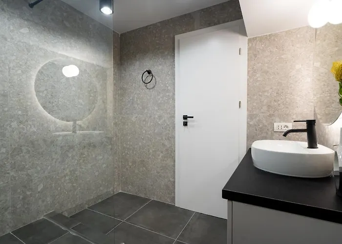 Apartament Superb Large 1br Flat - Unirii Square - 610b