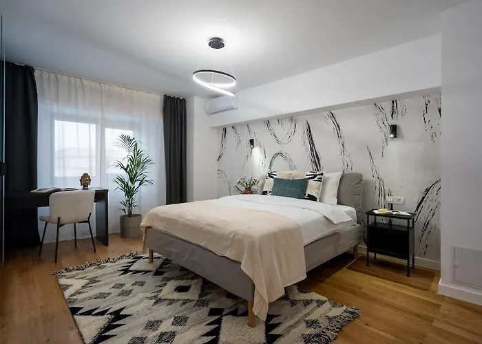 Superb Large 1br Flat - Unirii Square - 610b
