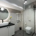 Superb Large 1br Flat - Unirii Square - 610b Bukarest