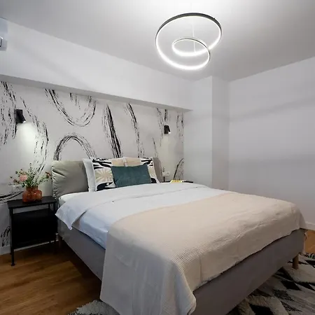 Daire Superb Large 1br Flat - Unirii Square - 610b *