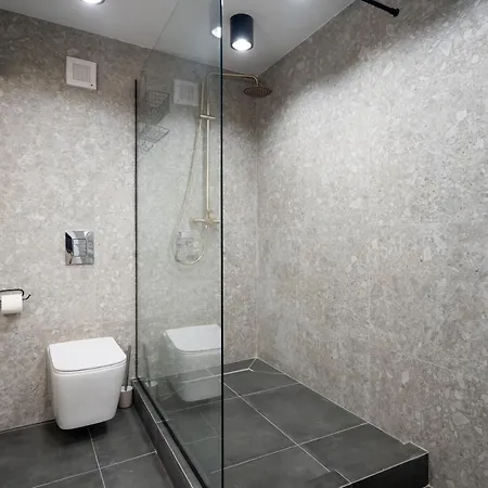 Superb Large 1br Flat - Unirii Square - 610b Bukarest