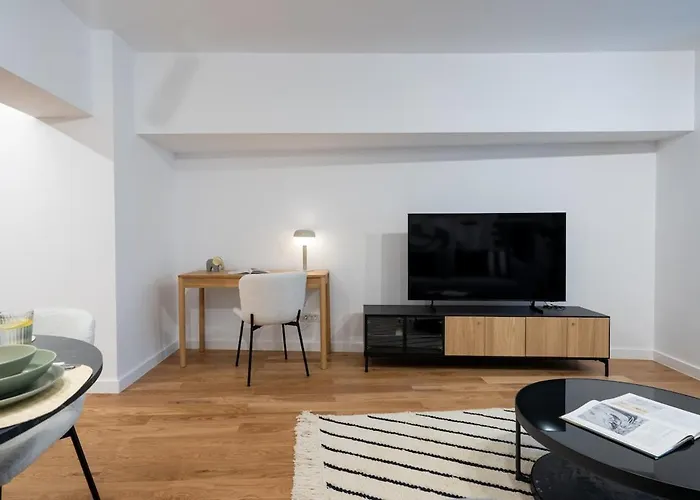 Superb Large 1br Flat - Unirii Square - 610b Apartment